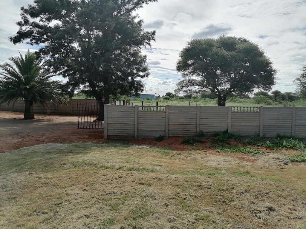 25.00 HA Farm in Roodepan, Kimberle... CL5674 Just Property