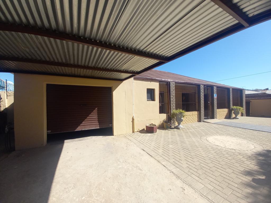 540 m² Business in New Park, Kimbe... CL7664 Just Property