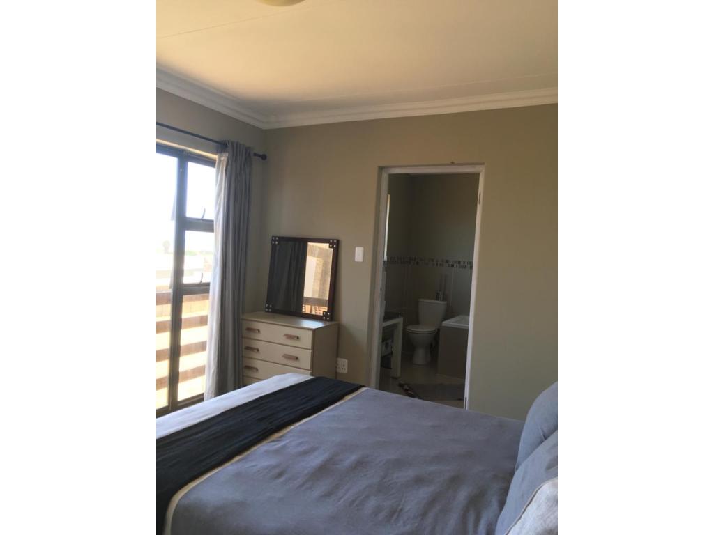 3 Bedroom House in Wavecrest, Jeffr... HL597 Just Property