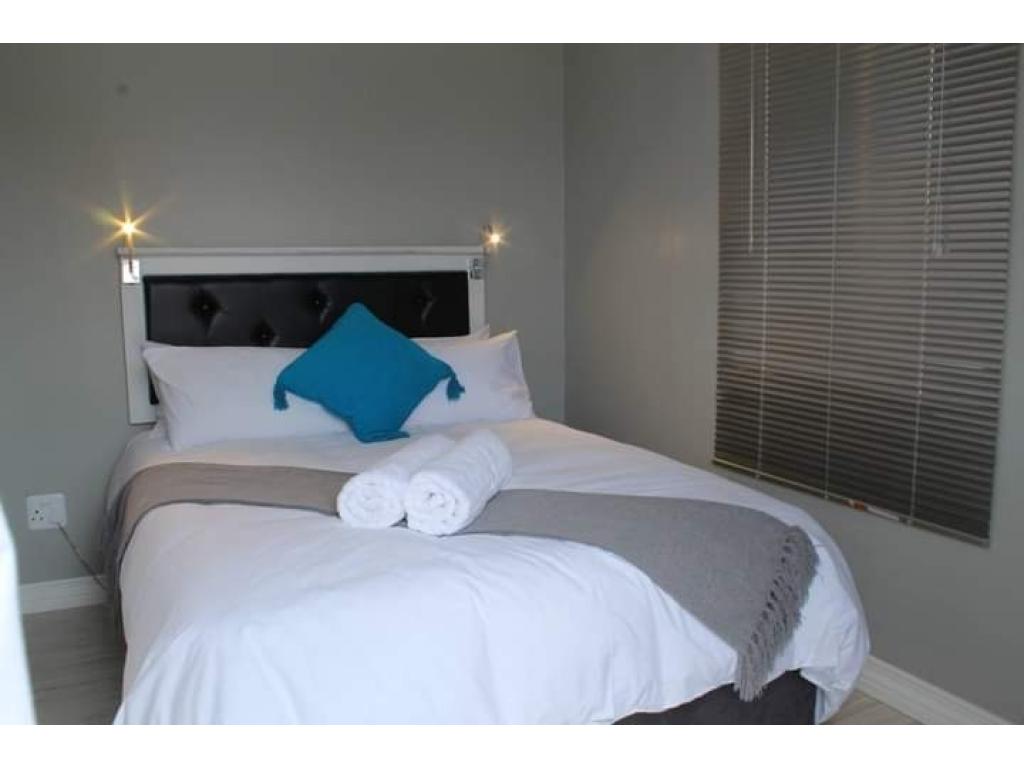 6 Bedroom House in Da Nova, Mossel RL924337 Just Property