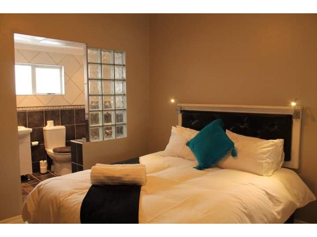 6 Bedroom House in Da Nova, Mossel RL924337 Just Property