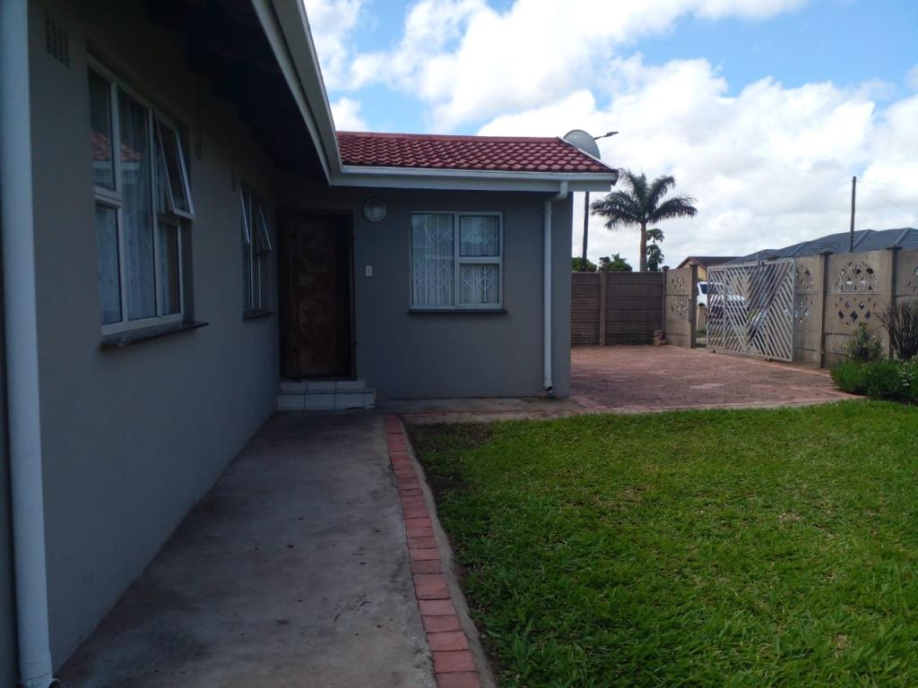 3 Bedroom House in Esikhawini, Esik... RL924181 Just Property