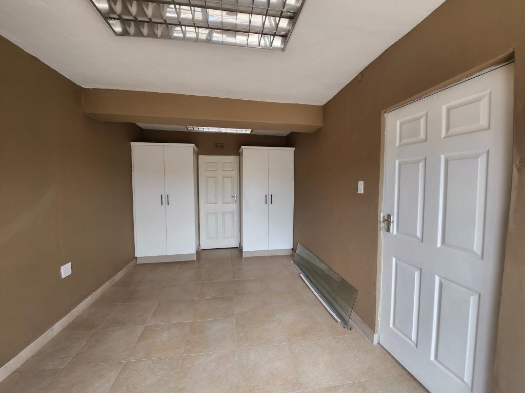 1 Bedroom Apartment in Moseley Park... RL925223 Just Property