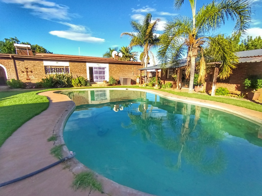 4 Bedroom House in Olifantshoek Rur... RL926202 Just Property