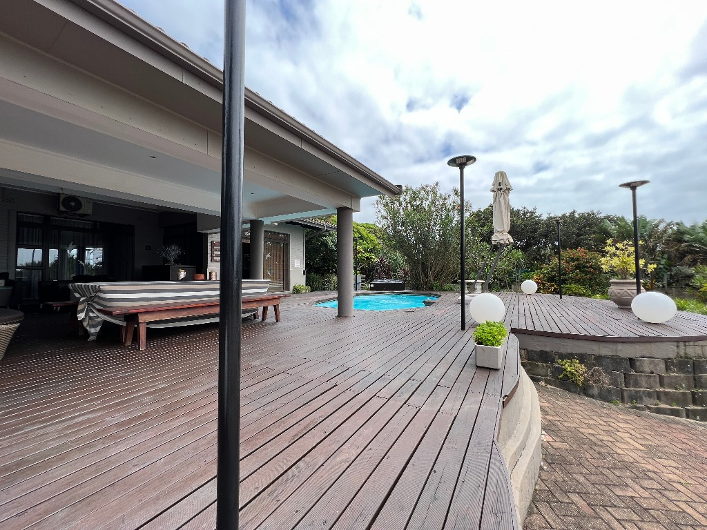 7 Bedroom Lodge in Oslo Beach, Port... RL926062 Just Property