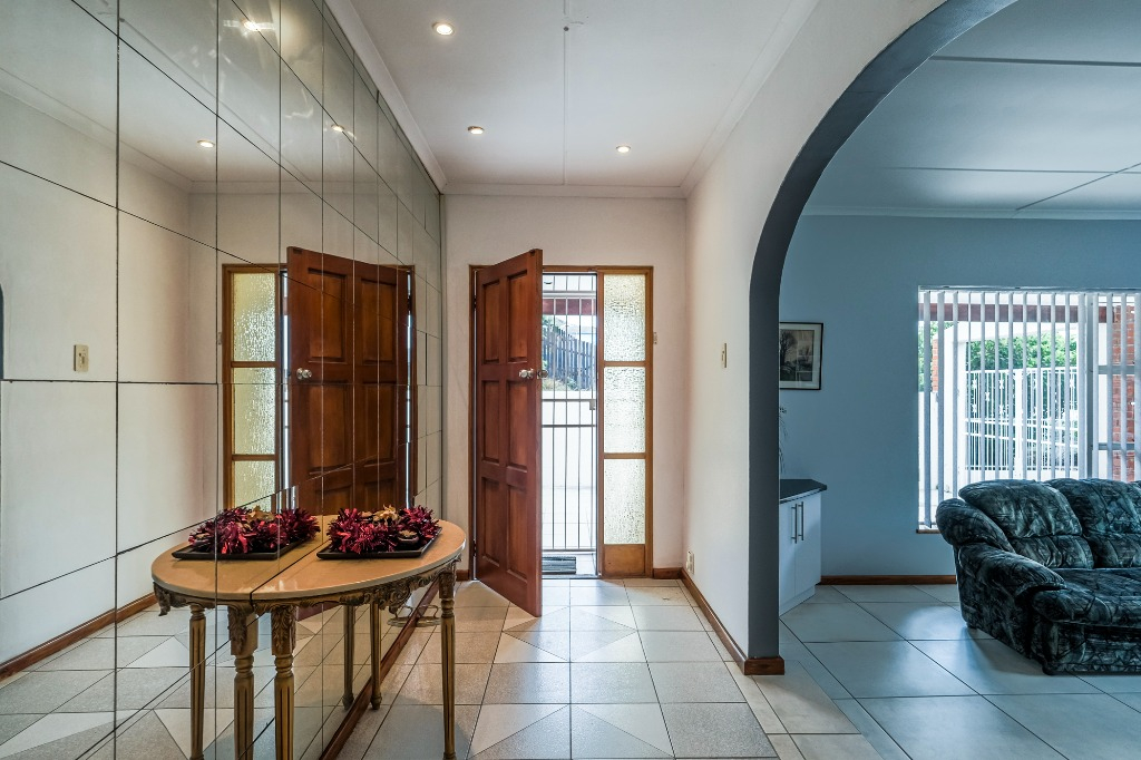 3 Bedroom Freehold in Amsterdamhoek... RL930000 Just Property