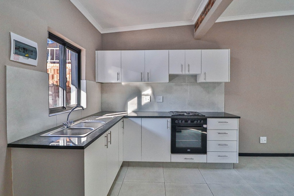 1 Bedroom Apartment in Chase Valley... RL931666 Just Property