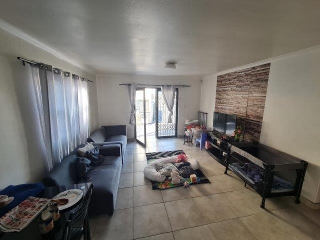 4 Bedroom House in Sunford, Phoenix... RL916112 Just Property