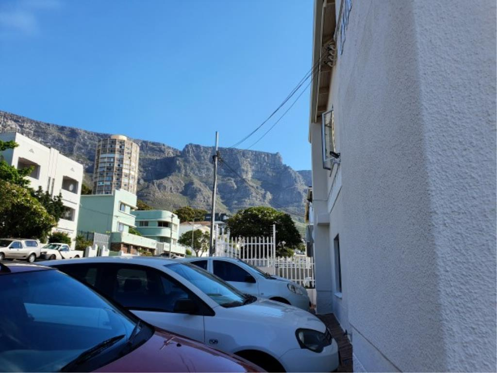 2 Bedroom Apartment in Vredehoek, C... RL895647 Just Property