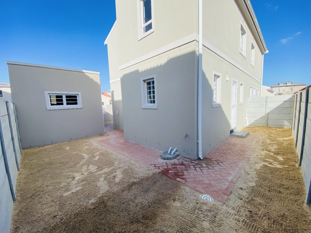 3 Bedroom House in Rivergate, Milne... RL897241 Just Property