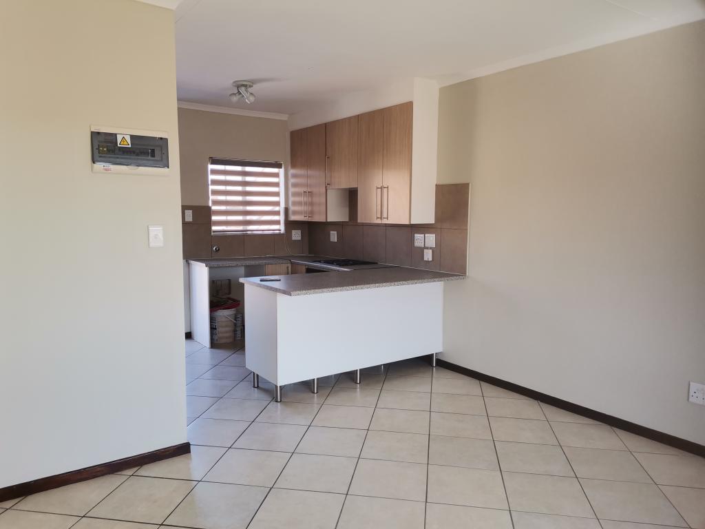 2 Bedroom Apartment in Stone Ridge,... RL897735 Just Property