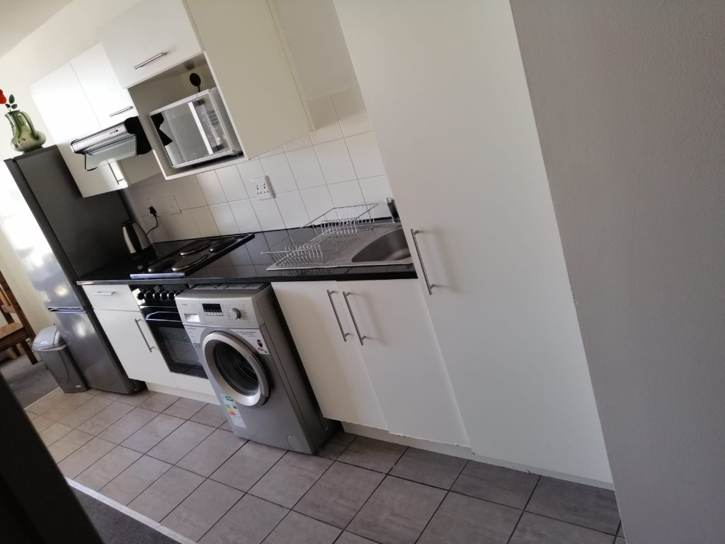1 Bedroom Apartment in Zonnebloem, RL898569 Just Property