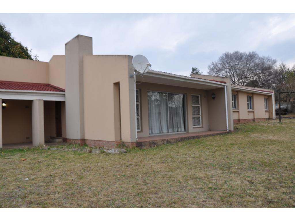 4 Bedroom Freehold in Fort Gale, Mt... RL900828 Just Property
