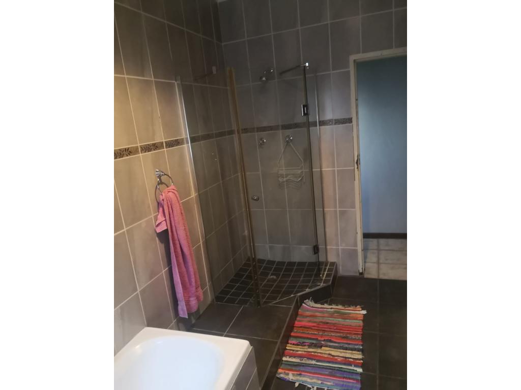 4 Bedroom House in Johnson Park, Wo... RL906033 Just Property