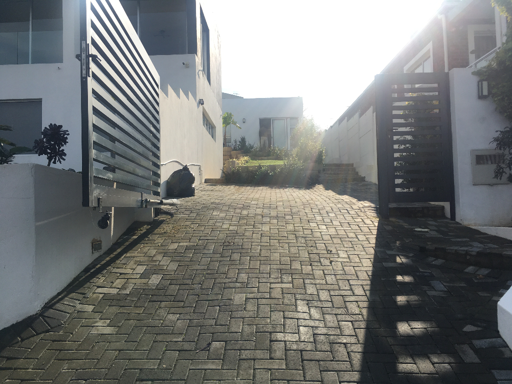 2 Bedroom Garden Cottage in Loevens... RL916376 Just Property