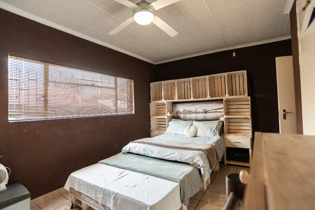 4 Bedroom House in Bergsig, Heidelb... RL919987 Just Property