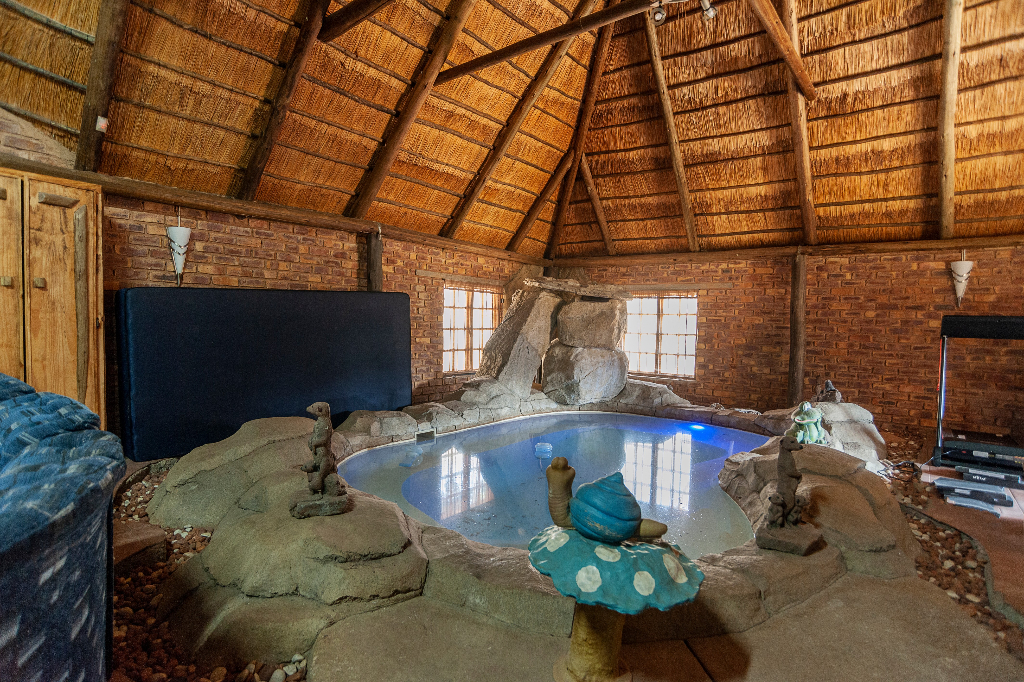 4 Bedroom House in Bergsig, Heidelb... RL919987 Just Property